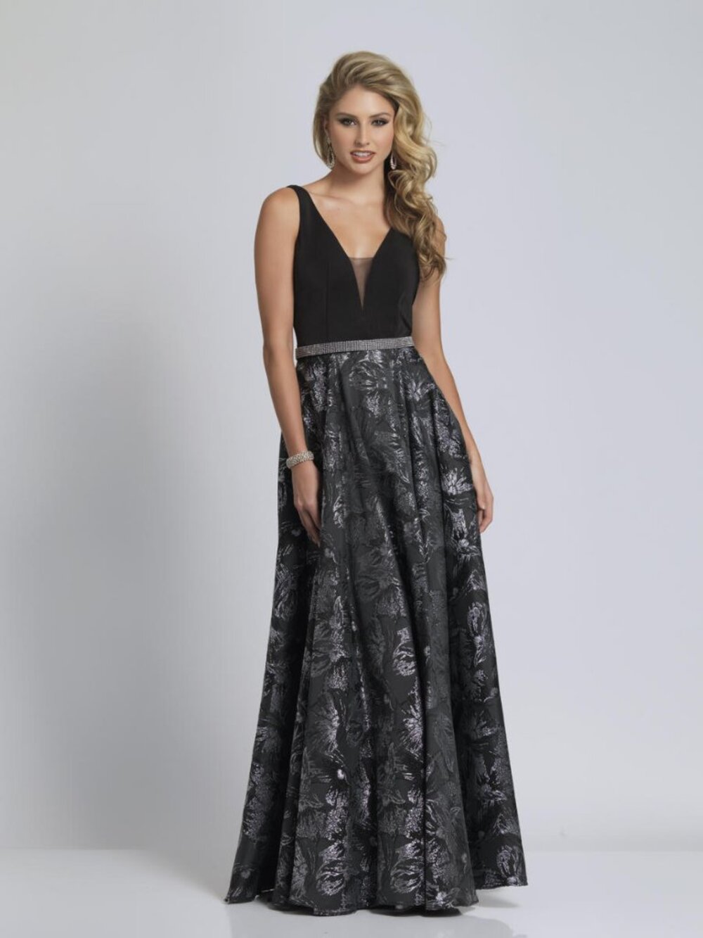 Ignite Evening Black & Silver Maxi Dress By New York-Size 10